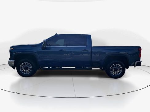 Used 2024 Chevrolet Silverado 2500 LTZ w/ LTZ Plus Package AWD/4WD image 10