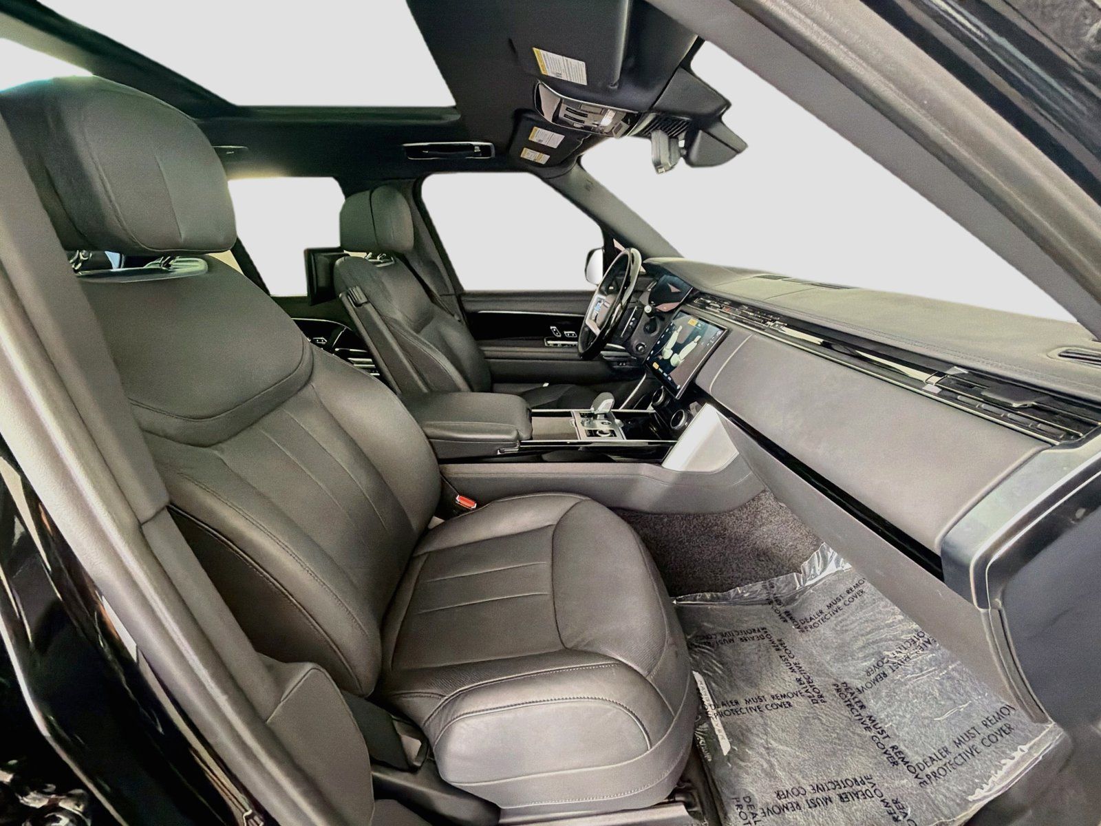 Certified 2023 Land Rover Range Rover Autobiography AWD/4WD image 32