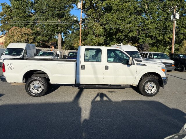 Used 2016 Ford F250 XL w/ XL Appearance Package AWD/4WD image 3
