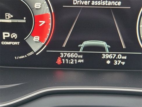 Used 2021 Audi SQ5 Prestige w/ Prestige Package image 6