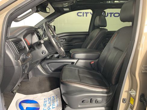Used 2021 Nissan Titan PRO-4X w/ Pro-4x Convenience Package AWD/4WD image 14