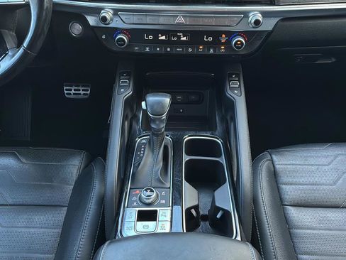 Used 2020 Kia Telluride SX w/ SX Prestige Package image 23