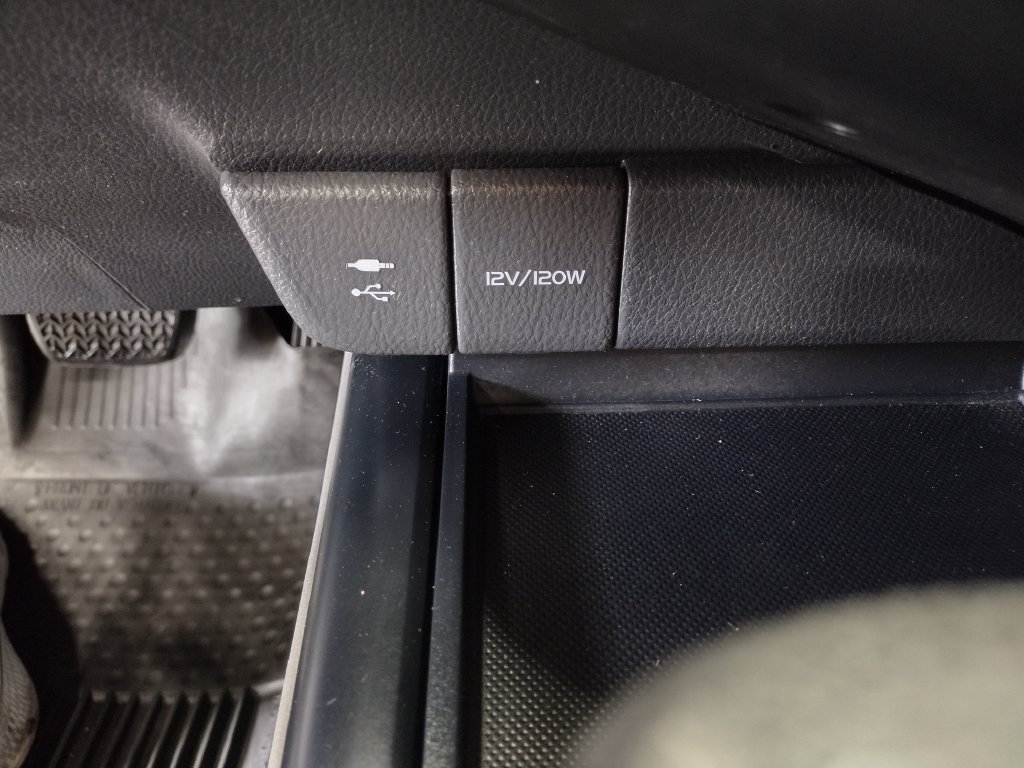Used 2018 Toyota Camry LE FWD image 24