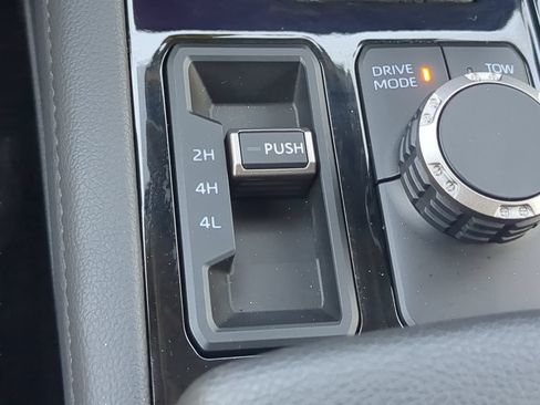 Used 2023 Toyota Tundra Limited AWD/4WD image 63