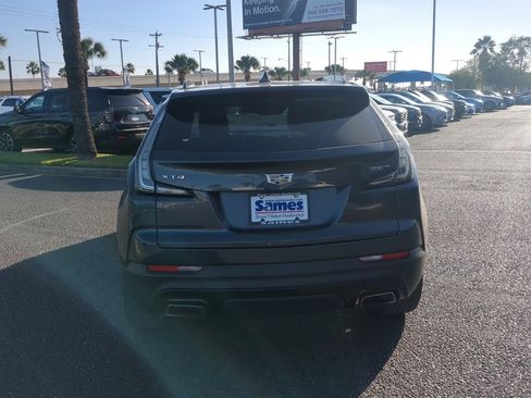 Used 2021 Cadillac XT4 Sport image 4