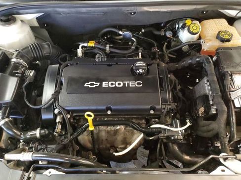 Used 2015 Chevrolet Cruze LS image 23