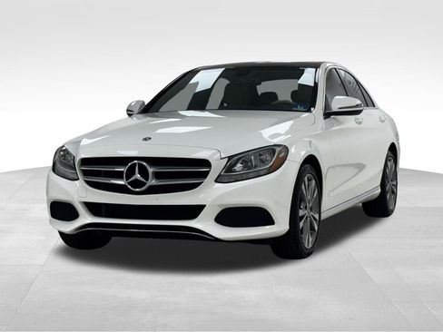Used 2018 Mercedes-Benz C 300 4MATIC Sedan image 3