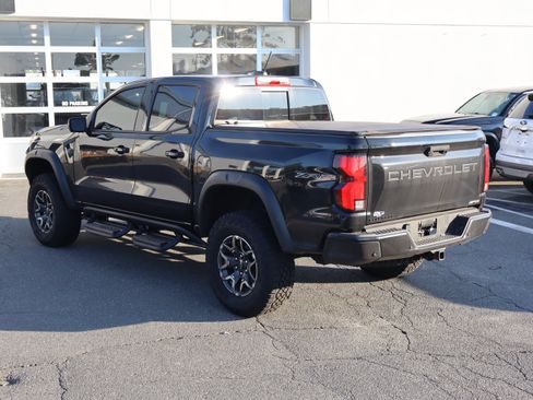 Used 2026 Chevrolet Colorado ZR2 w/ Technology Package AWD/4WD image 7