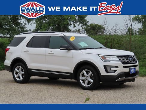 Used 2016 Ford Explorer XLT w/ Equipment Group 201A AWD/4WD image 1