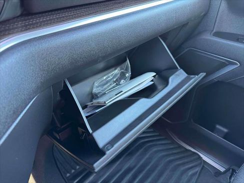 Used 2026 Chevrolet Silverado 1500 LT image 30