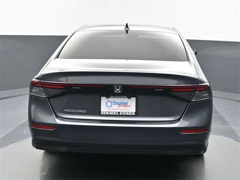 Used 2024 Honda Accord EX image 4