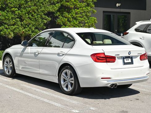 Used 2017 BMW 330i xDrive Sedan AWD/4WD image 6