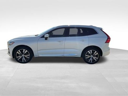 Used 2023 Volvo XC60 B5 Ultimate w/ Climate Package image 5