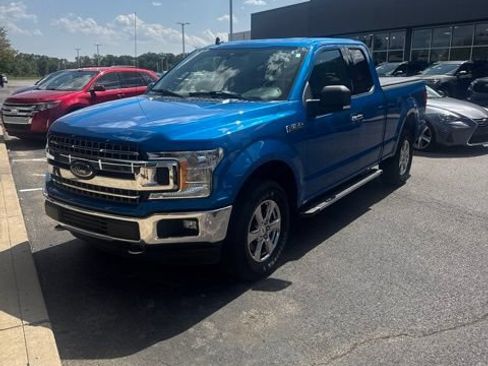 Used 2019 Ford F150 XLT w/ Equipment Group 302A Luxury AWD/4WD image 2