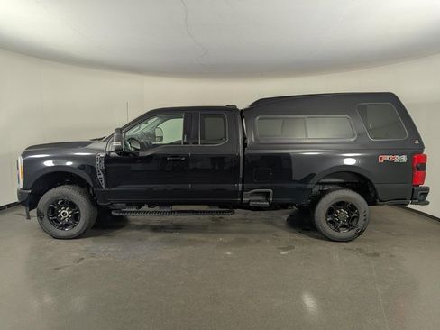 Used 2023 Ford F350 XLT image 5