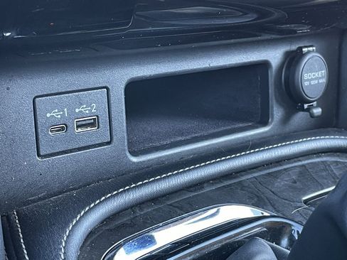 Used 2021 INFINITI QX80 Luxe image 23