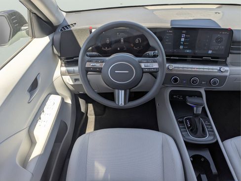 Certified 2026 Hyundai Kona SE FWD image 14