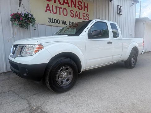 Used 2017 Nissan Frontier S RWD image 7