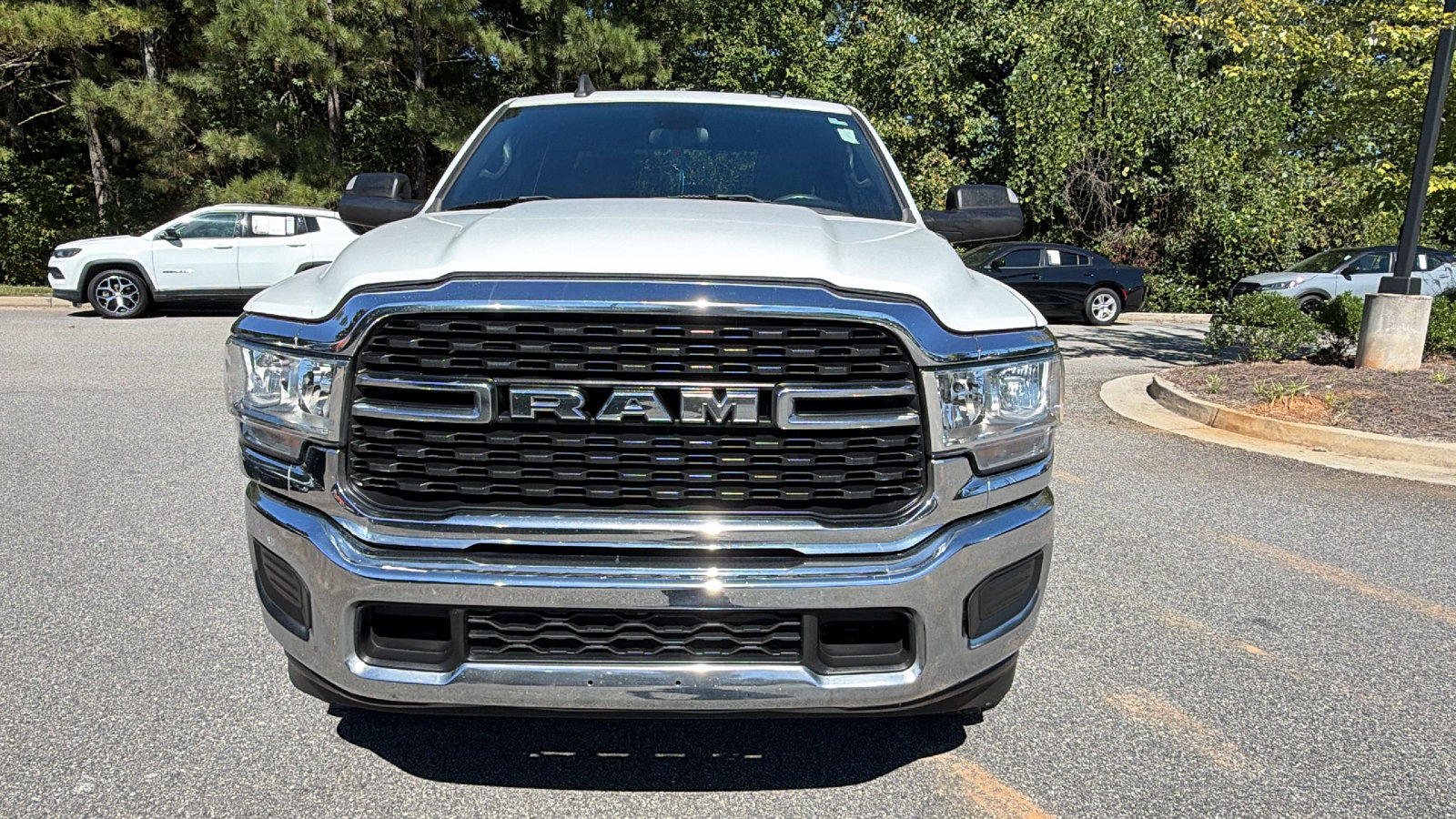 Used 2022 RAM 2500 Big Horn AWD/4WD image 3