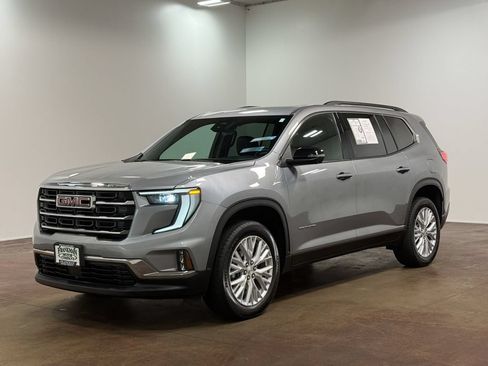 Used 2026 GMC Acadia Elevation w/ Elevation Premium Package AWD/4WD image 7