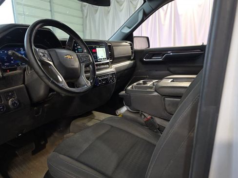 Used 2023 Chevrolet Silverado 1500 LT AWD/4WD image 14