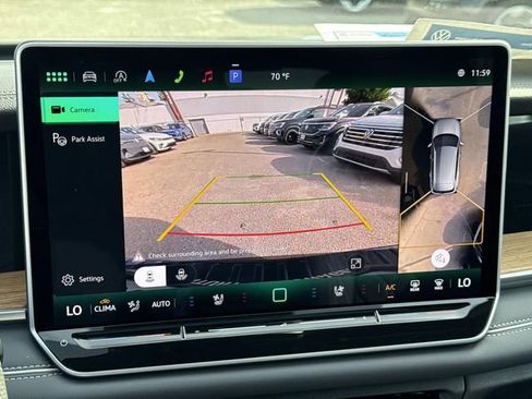 New 2026 Volkswagen Tiguan SEL R-Line image 25