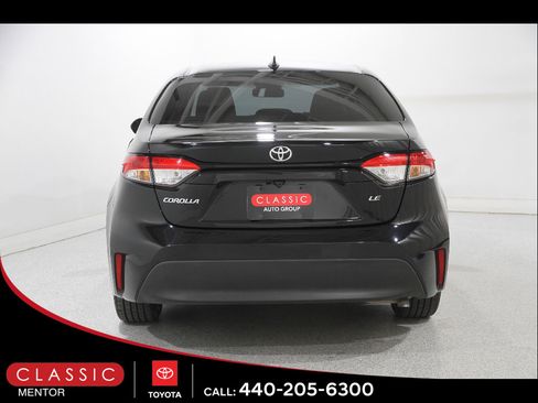 Used 2023 Toyota Corolla LE image 18