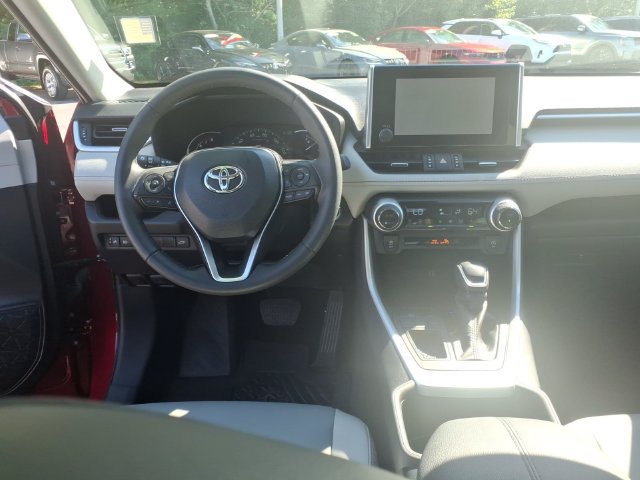 Used 2023 Toyota RAV4 XLE Premium FWD image 11