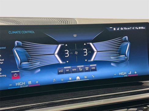 New 2026 BMW X7 M60i image 15