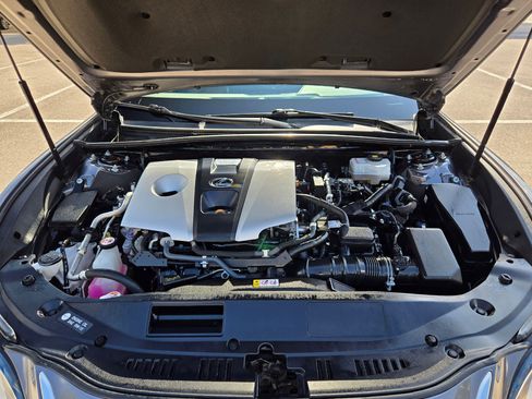 Used 2020 Lexus ES 300h w/ Premium Package FWD image 33