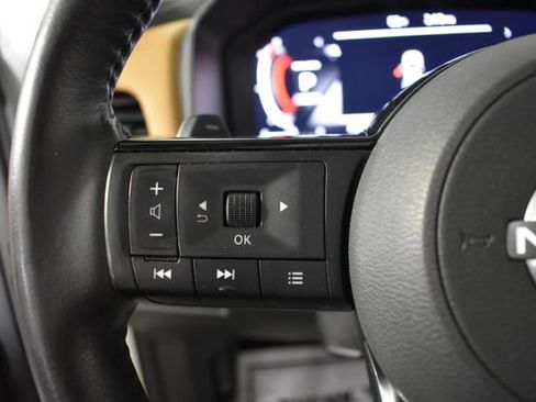 Certified 2023 Nissan Rogue Platinum AWD/4WD image 16