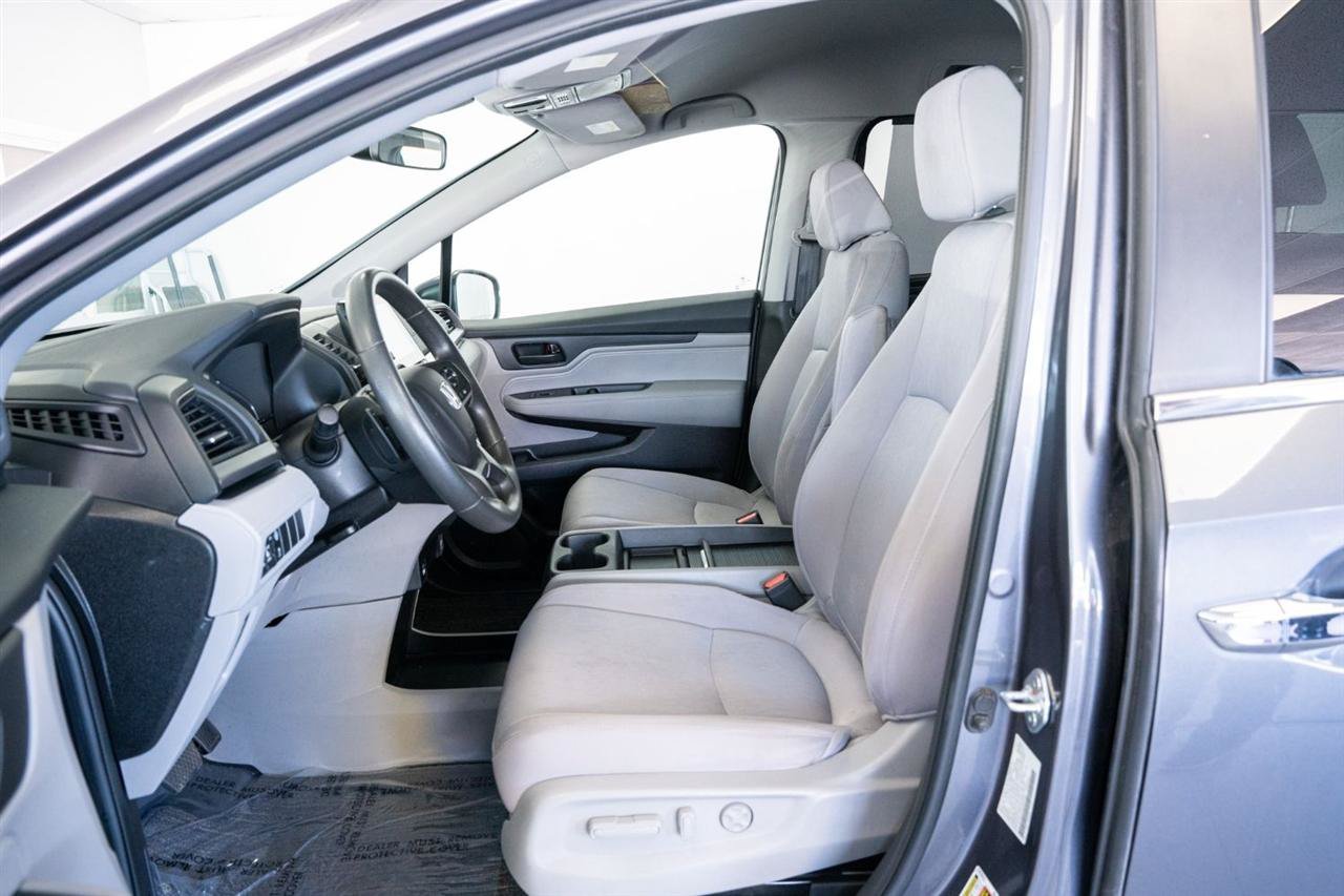 Used 2023 Honda Odyssey EX image 9