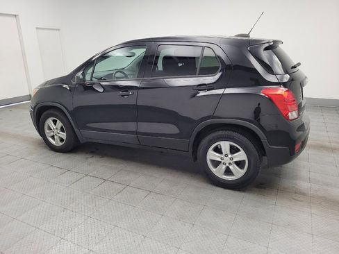 Used 2020 Chevrolet Trax LS w/ Tint and Cruise Package FWD image 3