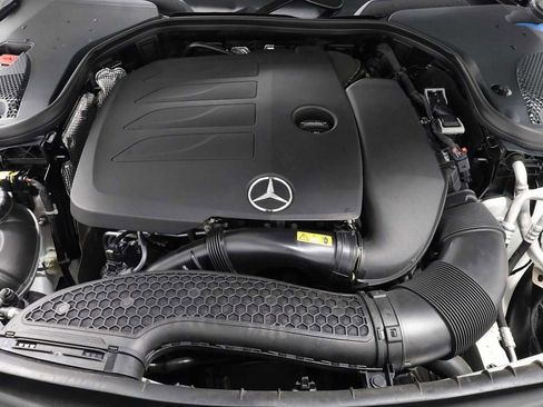 Used 2023 Mercedes-Benz E 350 4MATIC Sedan image 35