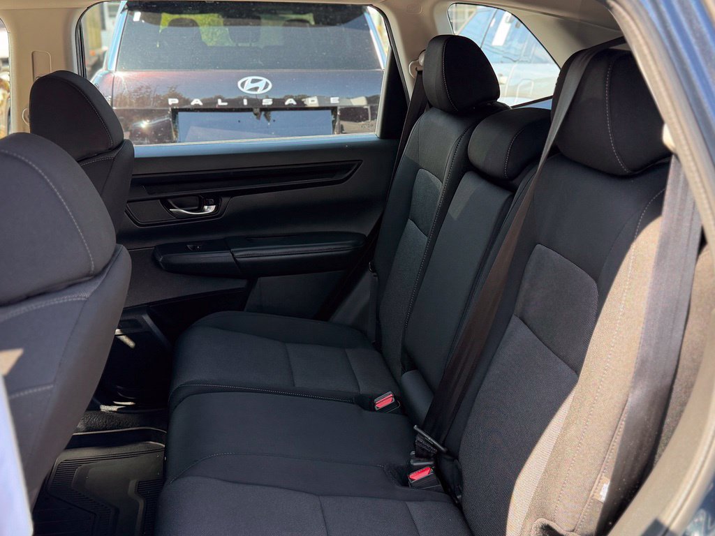 Used 2024 Honda CR-V LX image 6