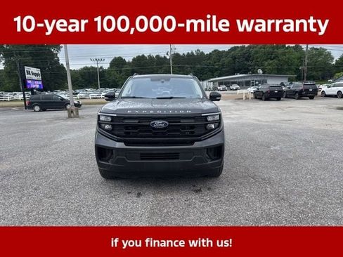 Used 2025 Ford Expedition Active AWD/4WD image 7