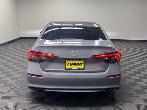 Used 2025 Honda Civic Sport image 6