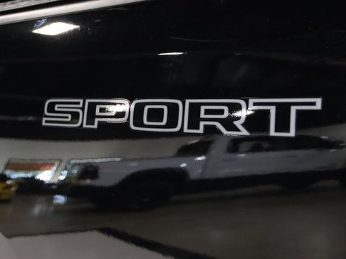 Used 2023 RAM 1500 Laramie AWD/4WD image 17