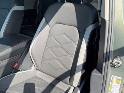 Used 2024 Volkswagen Atlas Peak Edition SE AWD/4WD image 10