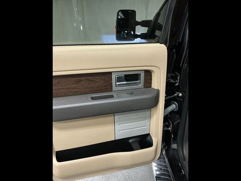 Used 2014 Ford F150 Lariat w/ Equipment Group 502A Luxury AWD/4WD image 16