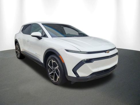 New 2026 Chevrolet Equinox EV LT image 1