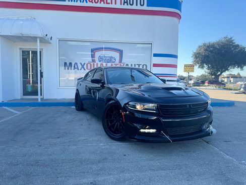 Used 2015 Dodge Charger R/T image 14