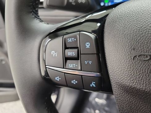 Certified 2025 Ford Escape Platinum AWD/4WD image 23