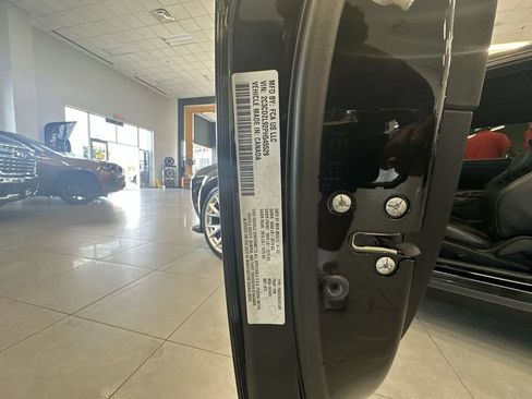 Used 2023 Dodge Challenger SRT Hellcat Redeye RWD image 41