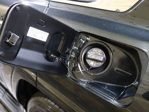 Used 2024 Lexus LX 600 4WD w/ Luxury Package image 17