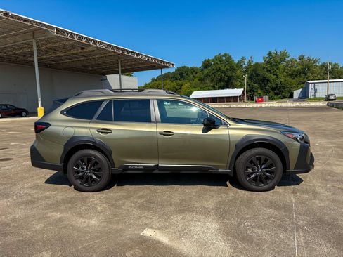 Used 2025 Subaru Outback Onyx Edition w/ Popular Package #2 AWD/4WD image 13