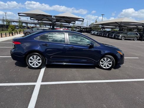 Used 2024 Toyota Corolla LE FWD image 4