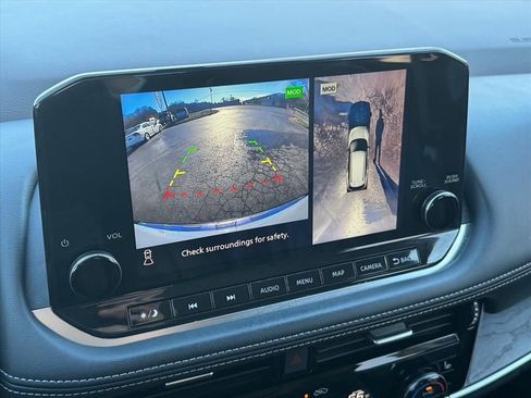 Used 2021 Nissan Rogue Platinum image 22