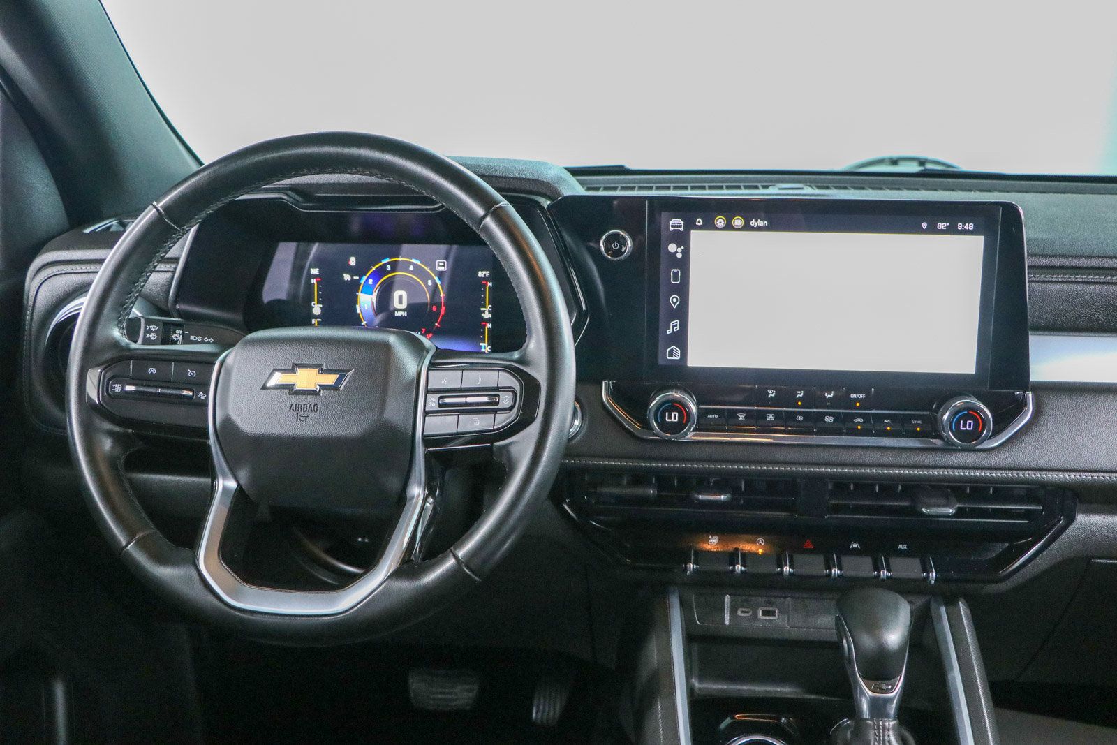 Used 2023 Chevrolet Colorado LT w/ LT Convenience Package AWD/4WD image 17