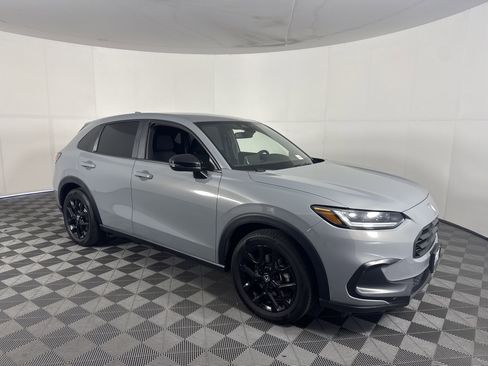 Certified 2025 Honda HR-V Sport image 37